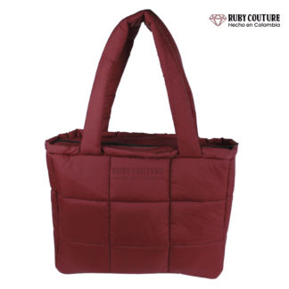 Puffer bag bolso acolchado vinotinto hecho a mano en Colombia. Regalos Geniales Beyourself Ruby Couture